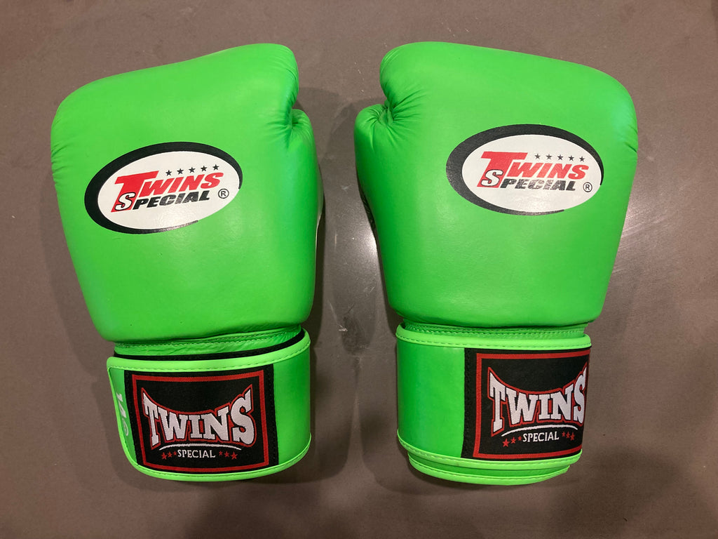 Guantes de boxeo Twins Special BGVL4 verde lima