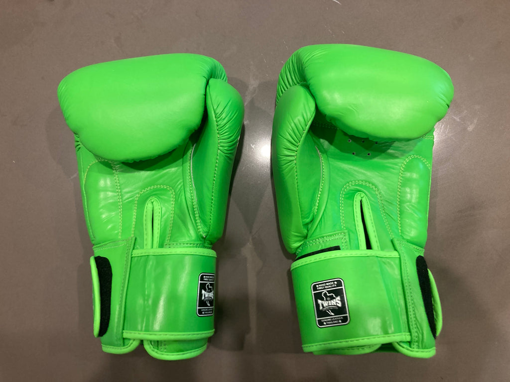 Guantes de boxeo Twins Special BGVL4 verde lima